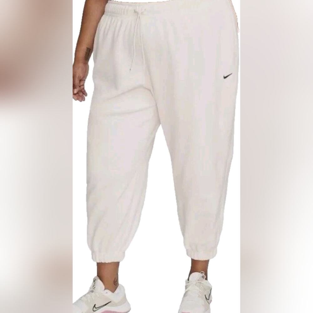 Nike Plus Siz Therma Fit Sweatpants